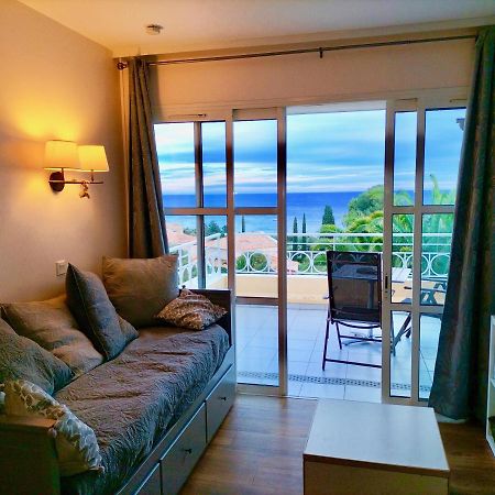 Superbe Appartement Avec Vue Mer Et Piscine Saint-Raphaël Exterior foto