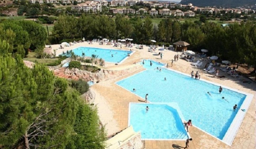 Superbe Appartement Avec Vue Mer Et Piscine Saint-Raphaël Exterior foto